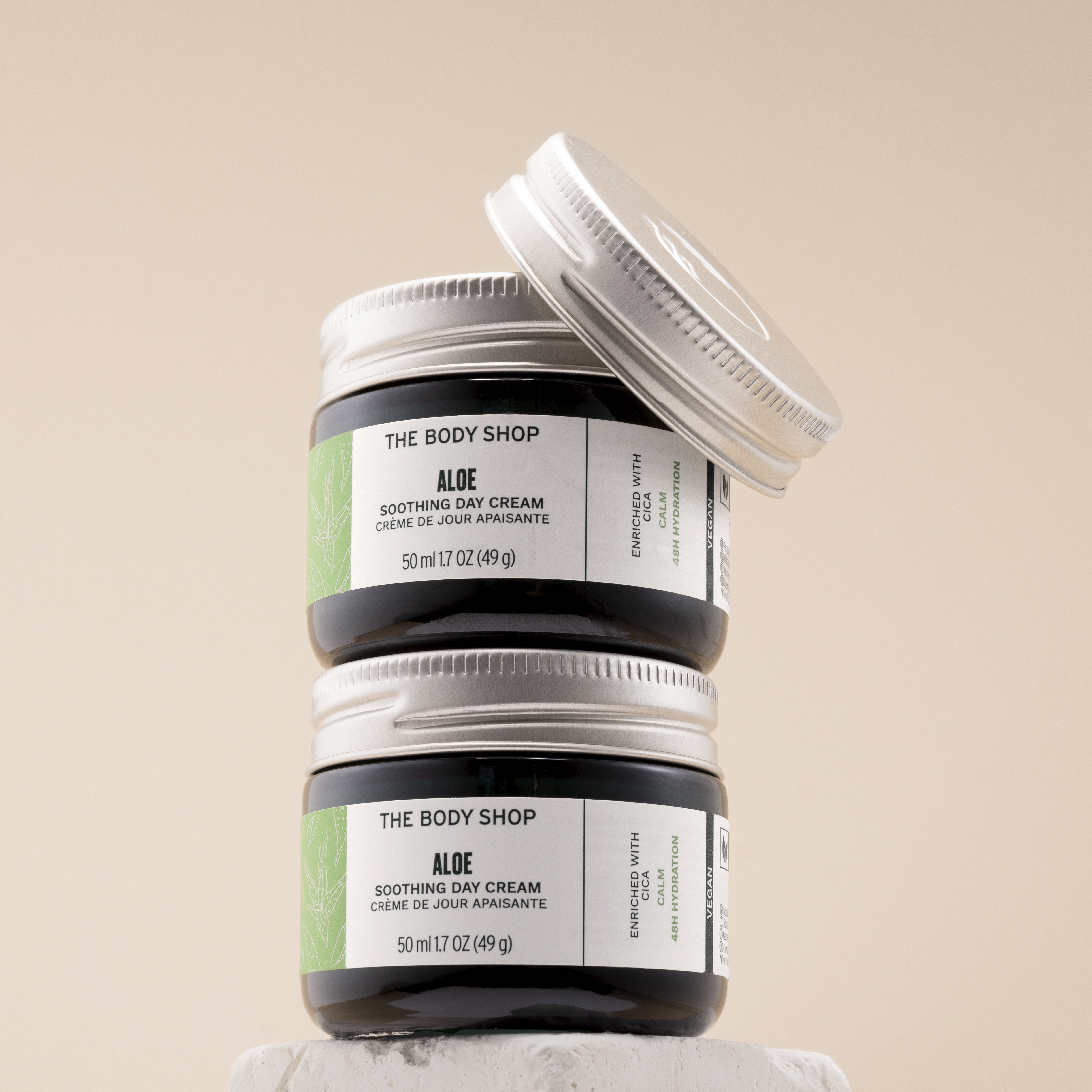 gama de cuidado facial aloe vera para peles sensiveis