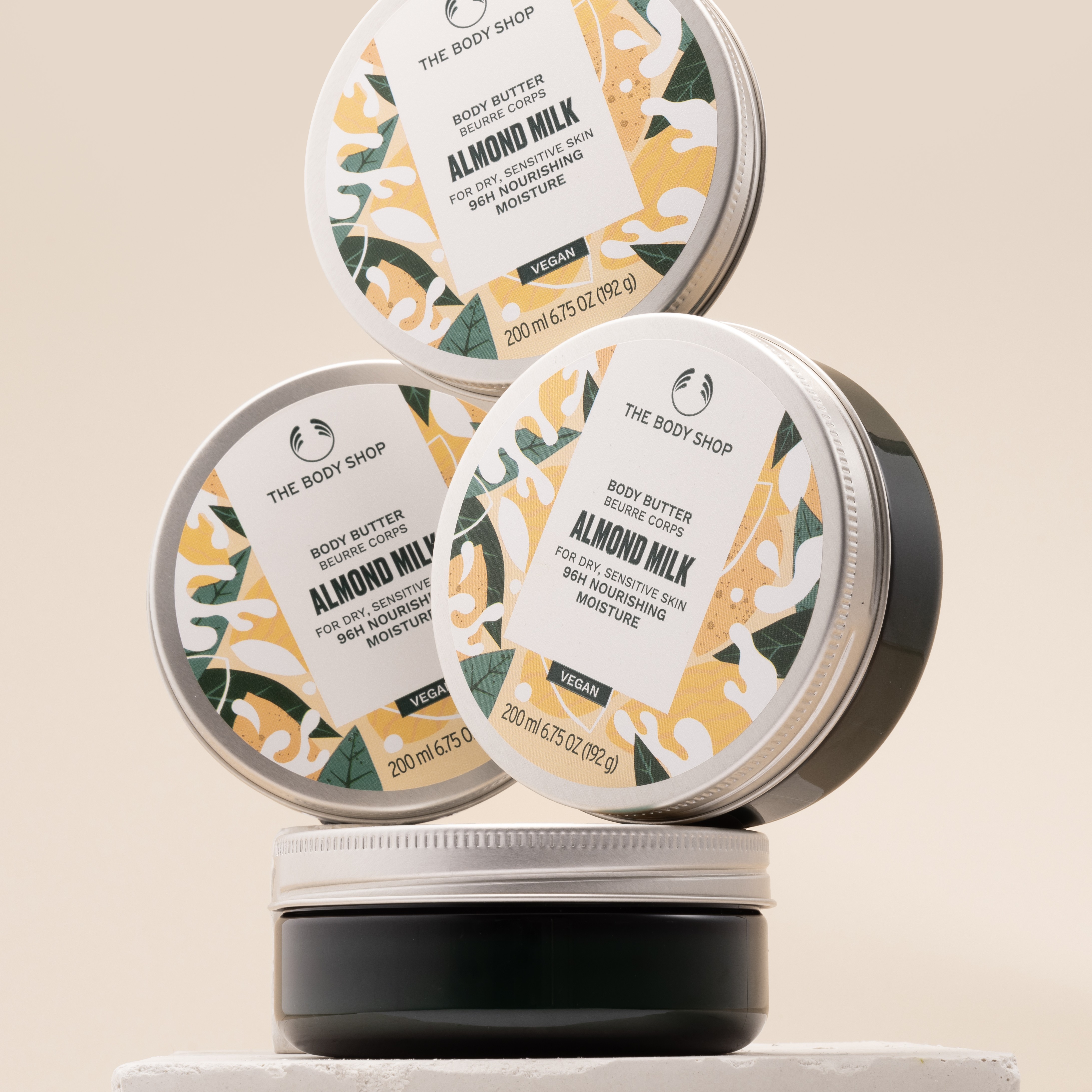 Categoria de produtos da linha almond milk and honey