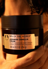 Spa of the World™ Creme Corporal Japanese Camellia 300 ml