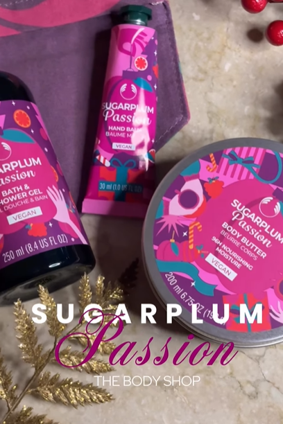 O Natal aqui em casa já cheira a ameixa e vibes festivas com a nova coleção SugarPlum Passion da @thebodyshopportugal 🎄Uma fragrância sensorial, super hidratante e perfeita para oferecer (ou guardar para mim, confesso 😅).