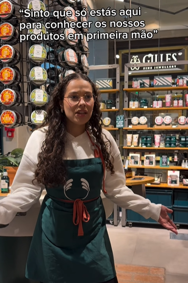 Trabalhar nas nossas lojas é estar à volta de produtos irresistíveis 😌