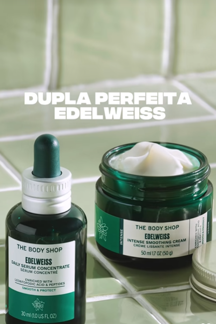 O teu duo diário para uma pele super-hidratada 💧 Edelweiss sérum + creme e está feito. Após a primeira utilização, 94% afirma que a pele fica intensamente hidratada ✨